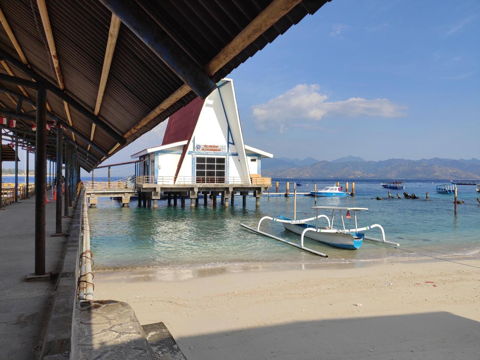 Gili Mesari & Homestay *