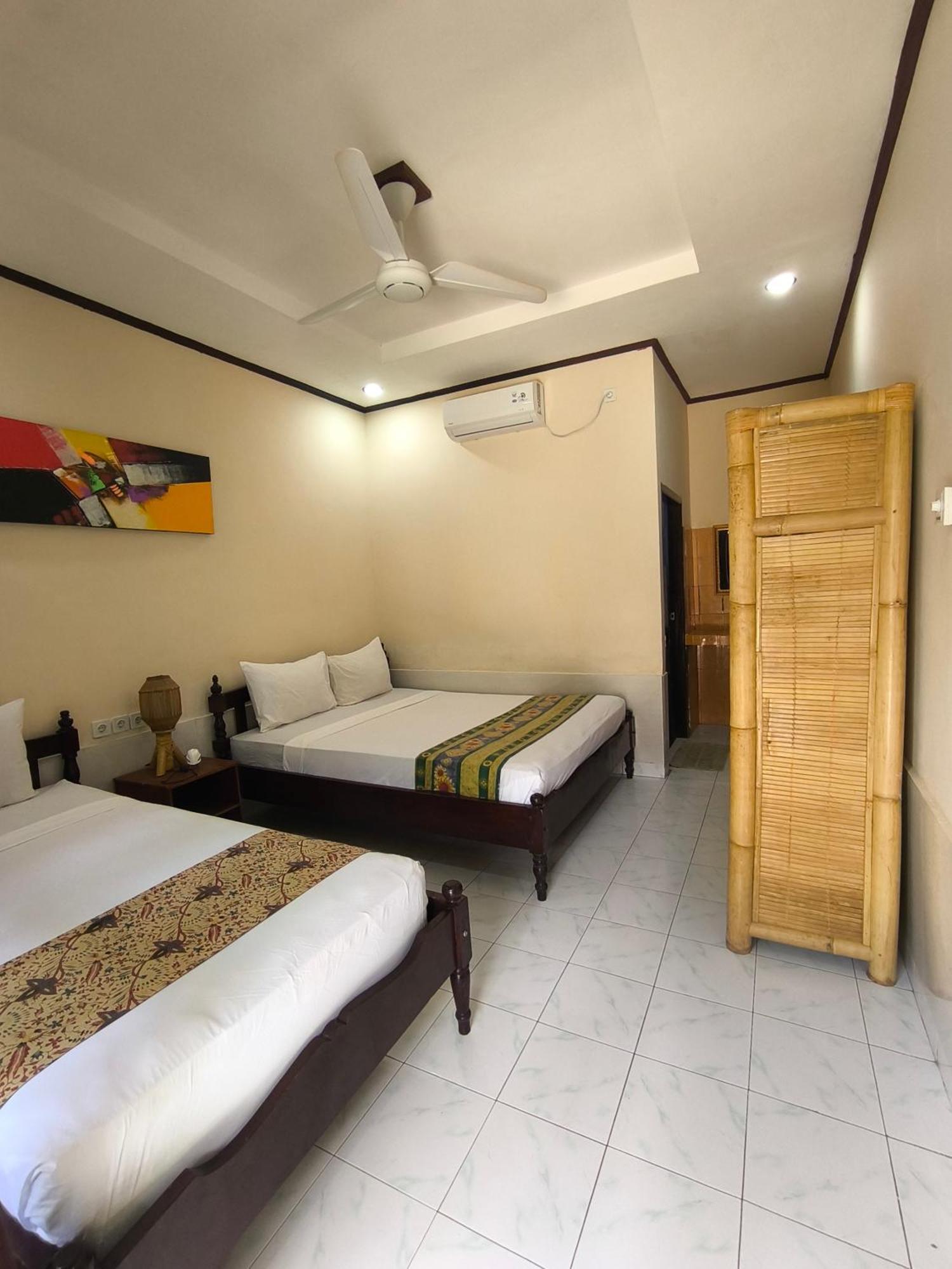 Gili Mesari & Homestay