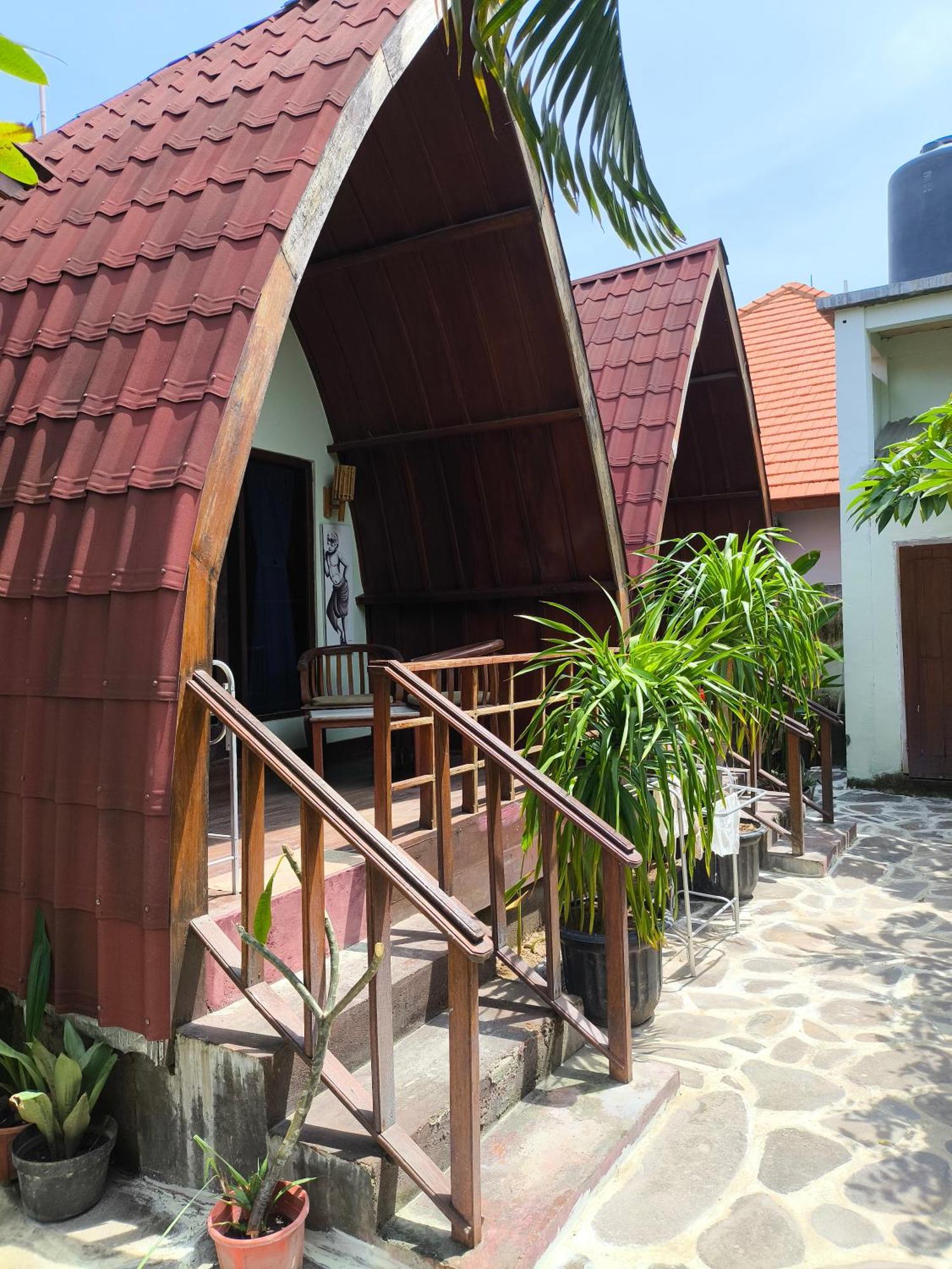 Gili Mesari & Homestay *